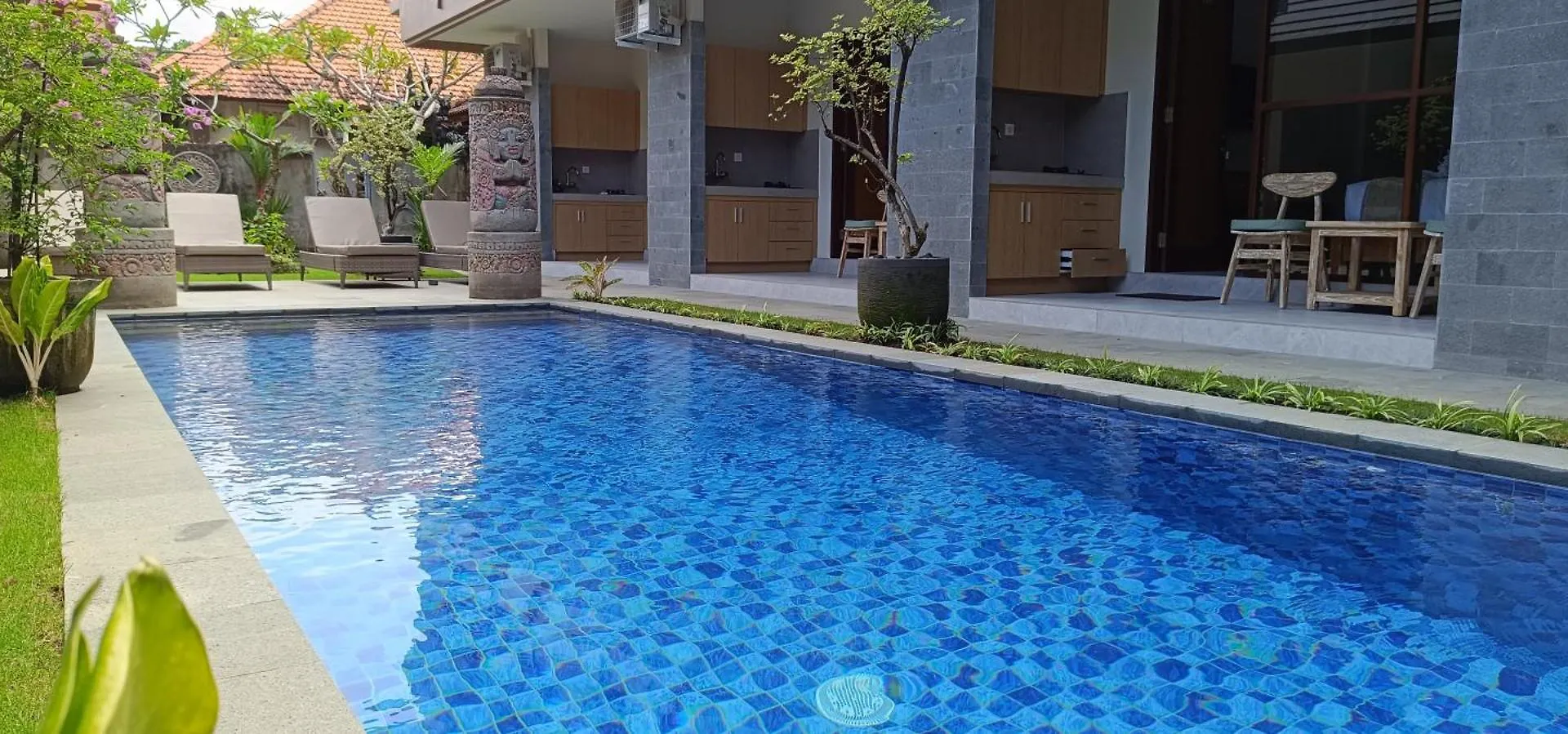 Kubunaku Sanur  Indonesia